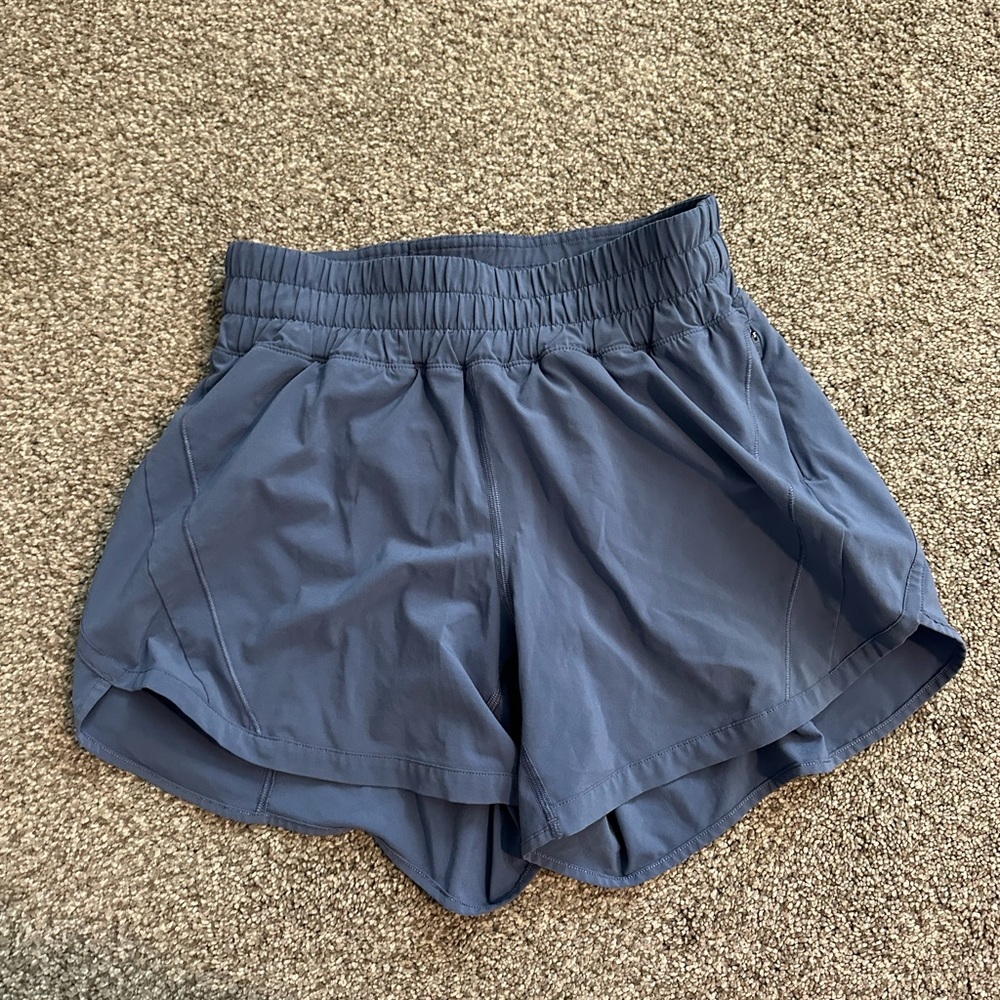 Lululemon midrise 5” inseam short